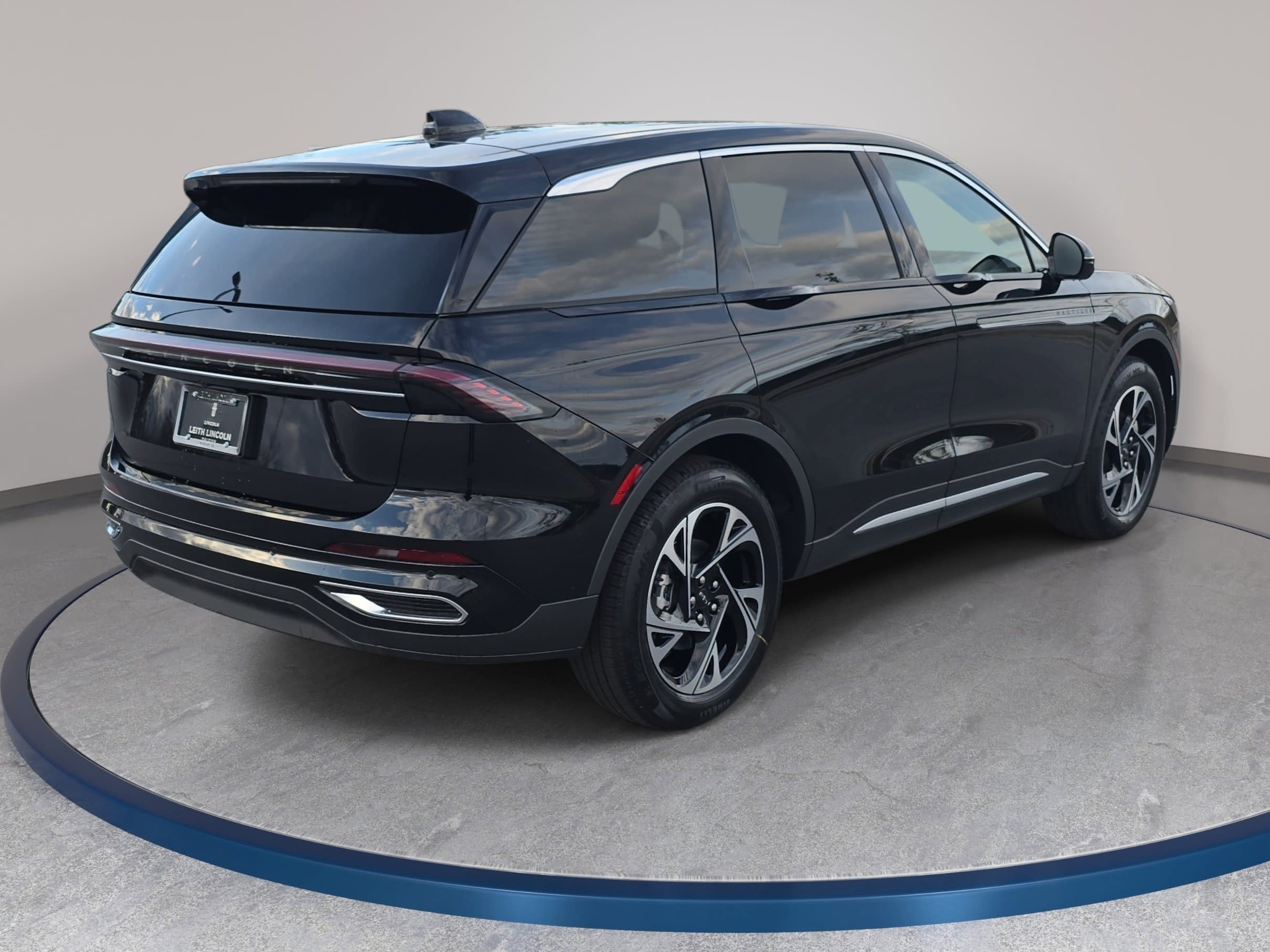 New 2026 Lincoln Nautilus Premier w/ Equipment Group 102A AWD/4WD image 5