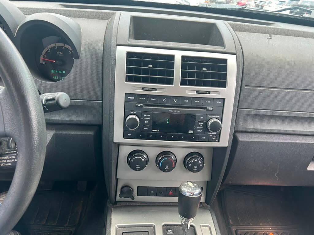 Used 2008 Dodge Nitro SXT AWD/4WD image 14