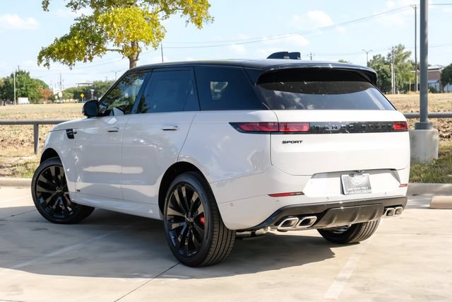 New 2026 Land Rover Range Rover Sport Dynamic SE AWD/4WD image 11
