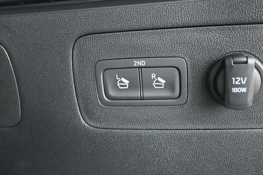 Used 2025 Kia Sorento S FWD image 34