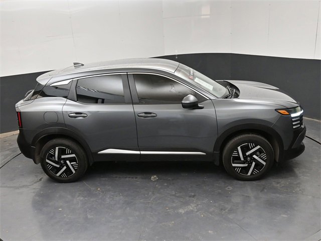 Used 2025 Nissan Kicks SV w/ Charging Package image 28