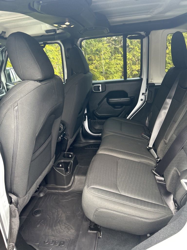 Used 2022 Jeep Wrangler Unlimited Sport image 29