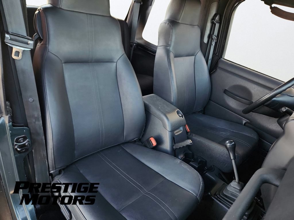 Used 2004 Jeep Wrangler SE AWD/4WD image 19
