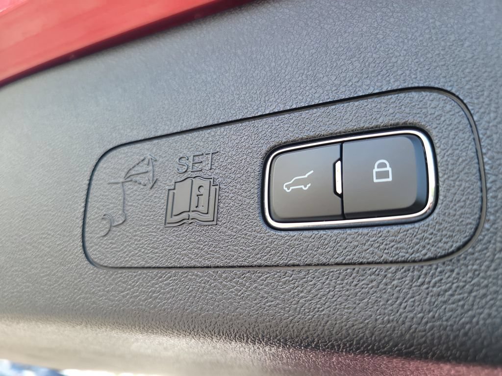 Certified 2025 Lincoln Aviator 2WD w/ Jet Appearance Package image 8