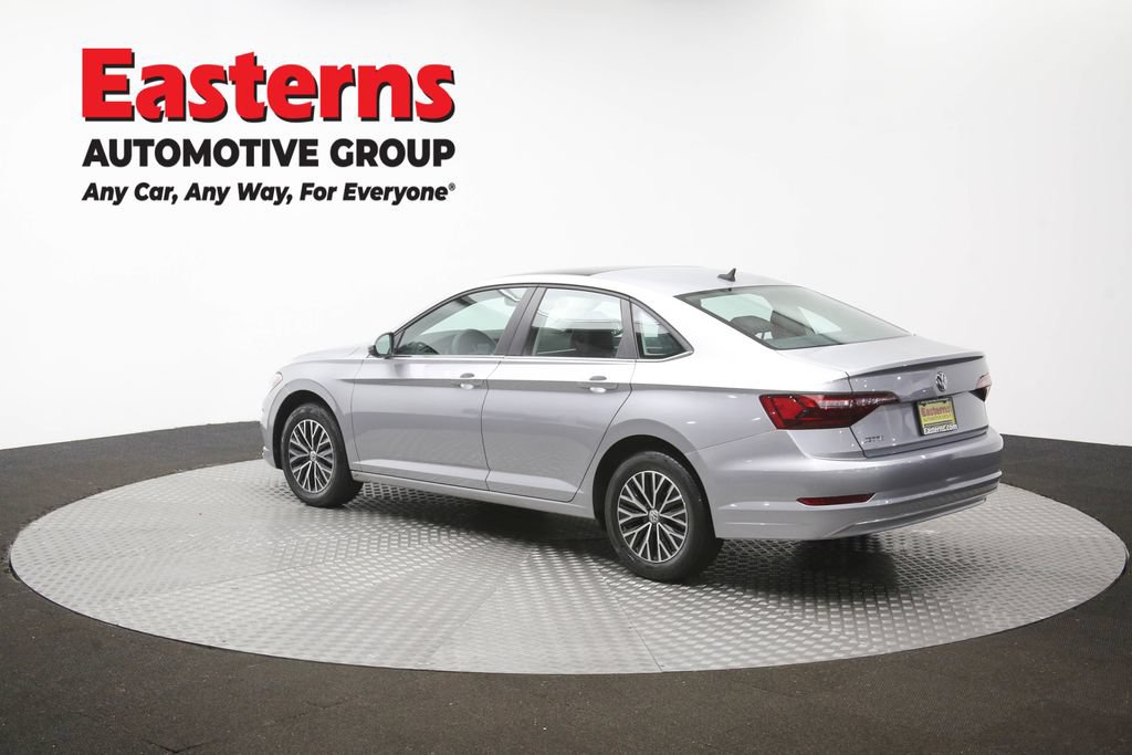Used 2020 Volkswagen Jetta SE w/ SE Cold Weather Package FWD image 64