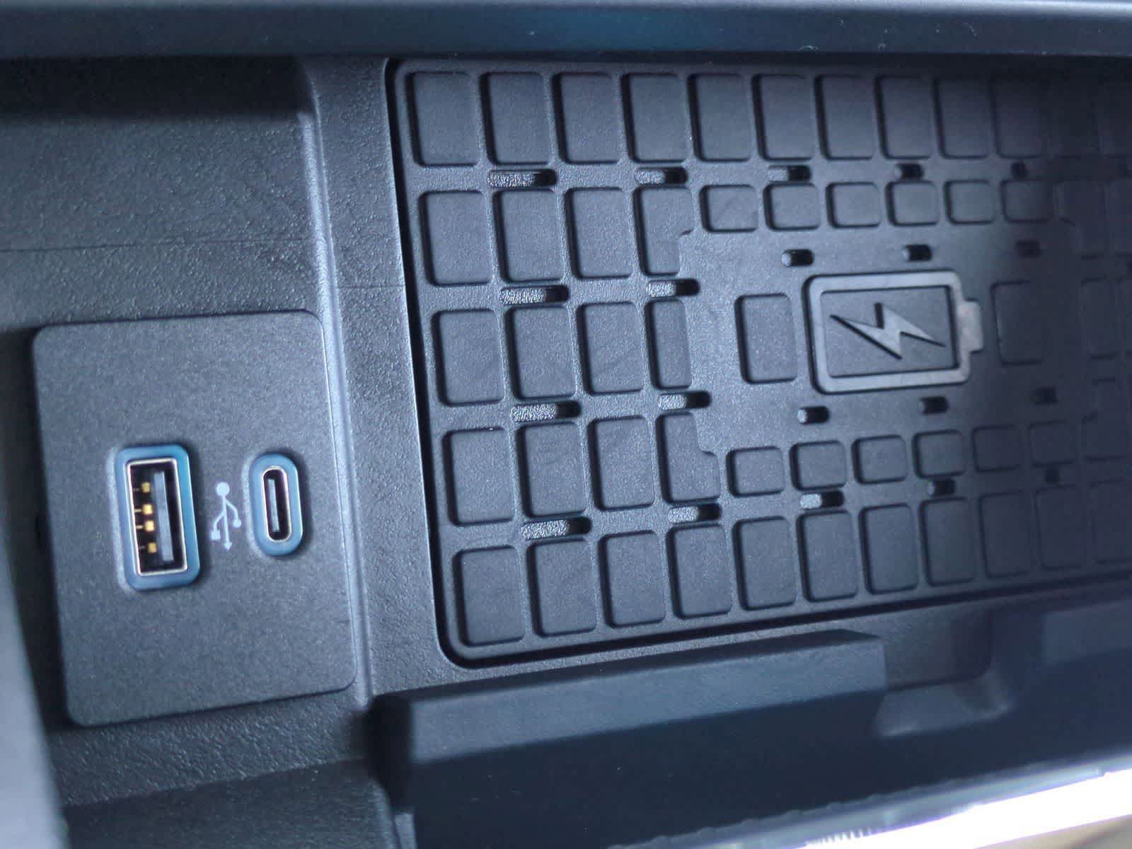 Used 2022 Ford Expedition XLT AWD/4WD image 30
