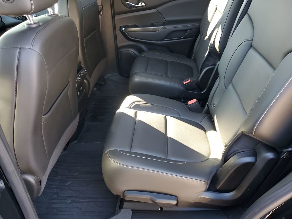 Used 2023 GMC Acadia SLT w/ Technology Package image 20