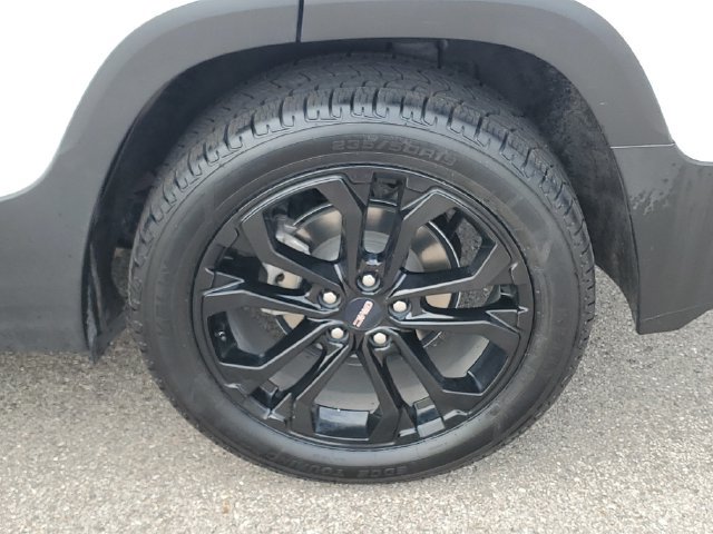 Used 2022 GMC Terrain SLE w/ Driver Convenience Package FWD image 40