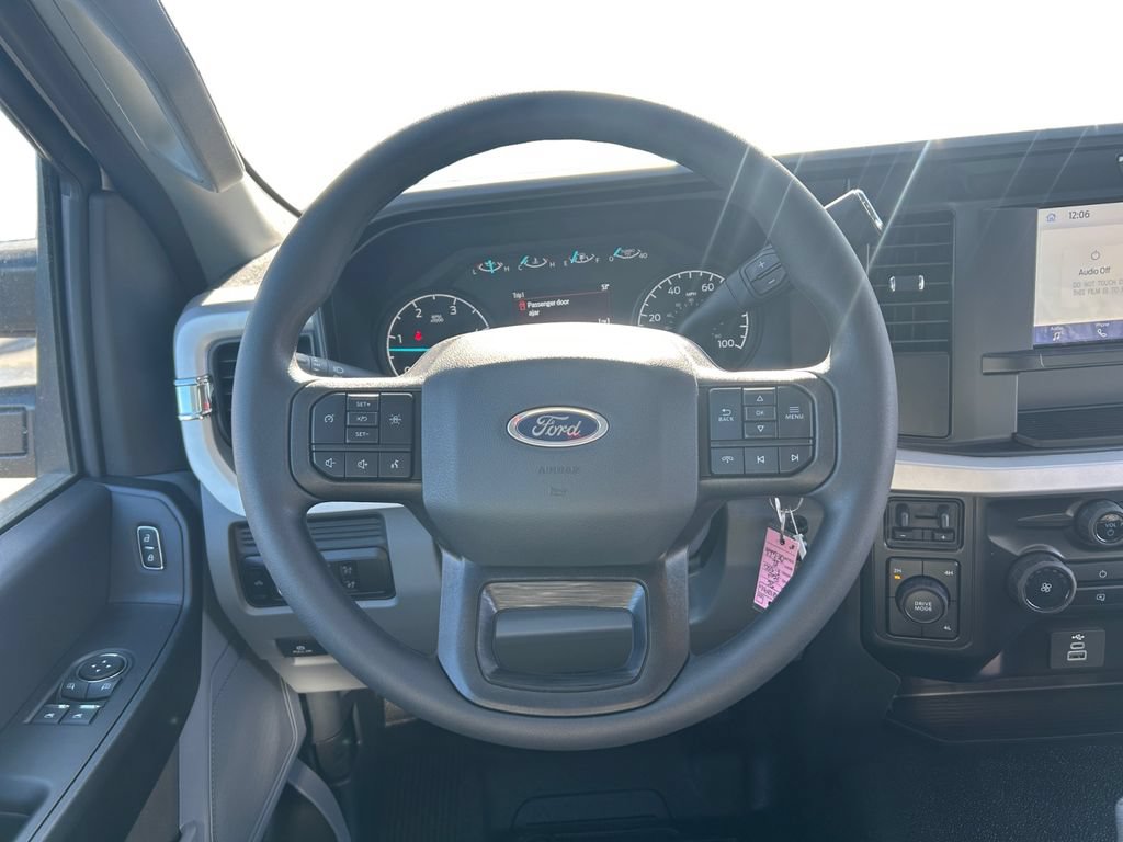 New 2026 Ford F550 4x4 Regular Cab Super Duty image 13