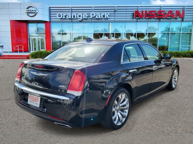 Used 2019 Chrysler 300 Limited image 2
