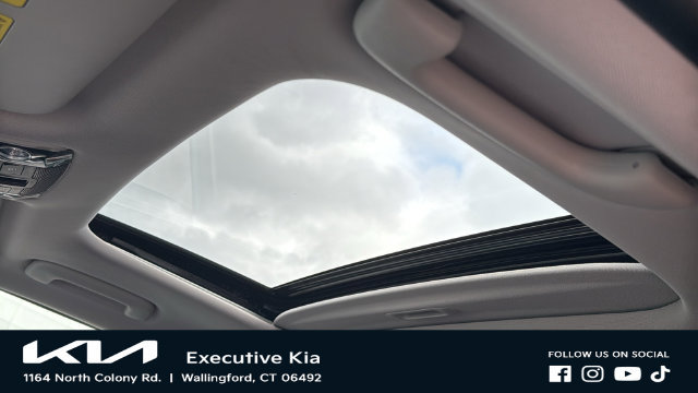 Certified 2026 Kia Seltos SX w/ SX Sunroof Package AWD/4WD image 23