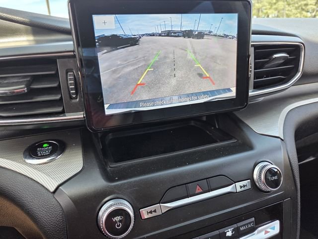 Used 2020 Ford Explorer XLT w/ Equipment Group 202A RWD image 11