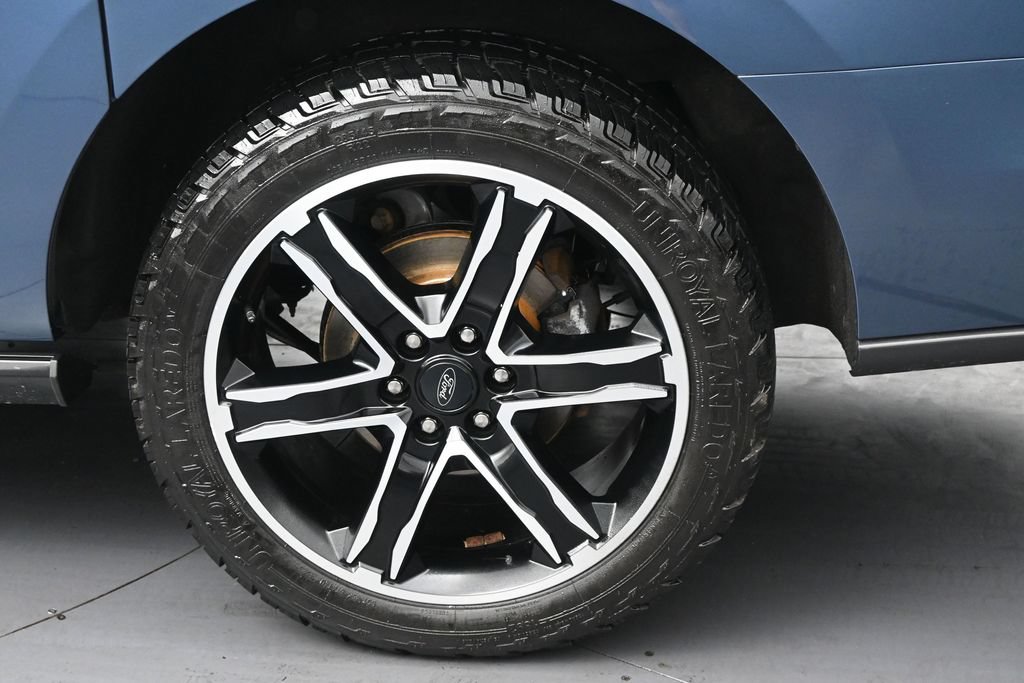 Used 2019 Ford Expedition Max Limited w/ Equipment Group 303A AWD/4WD image 14