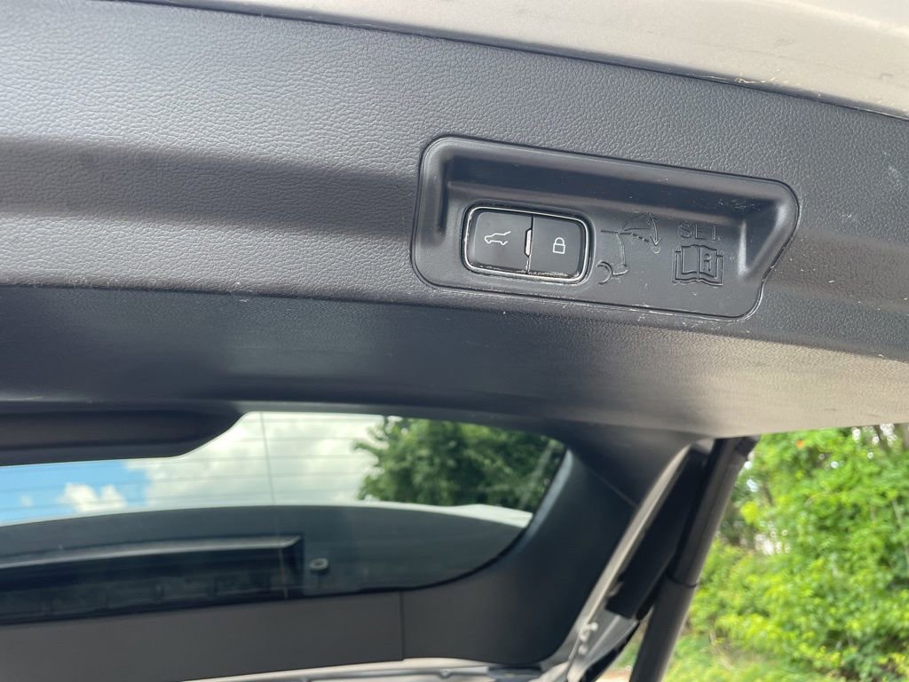 Used 2021 Ford Explorer Limited RWD image 19