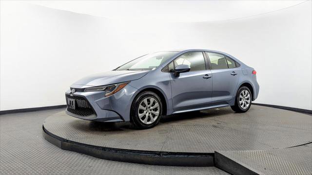 Used 2020 Toyota Corolla LE image 2