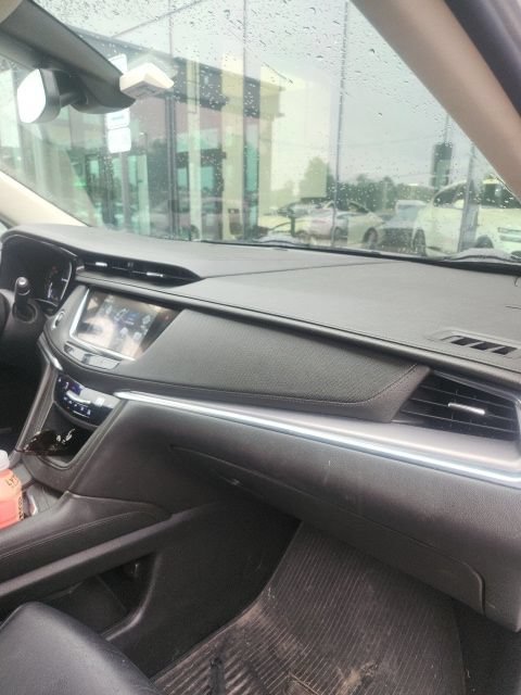 Used 2018 Cadillac XT5 Luxury w/ Driver Awareness Package AWD/4WD image 6