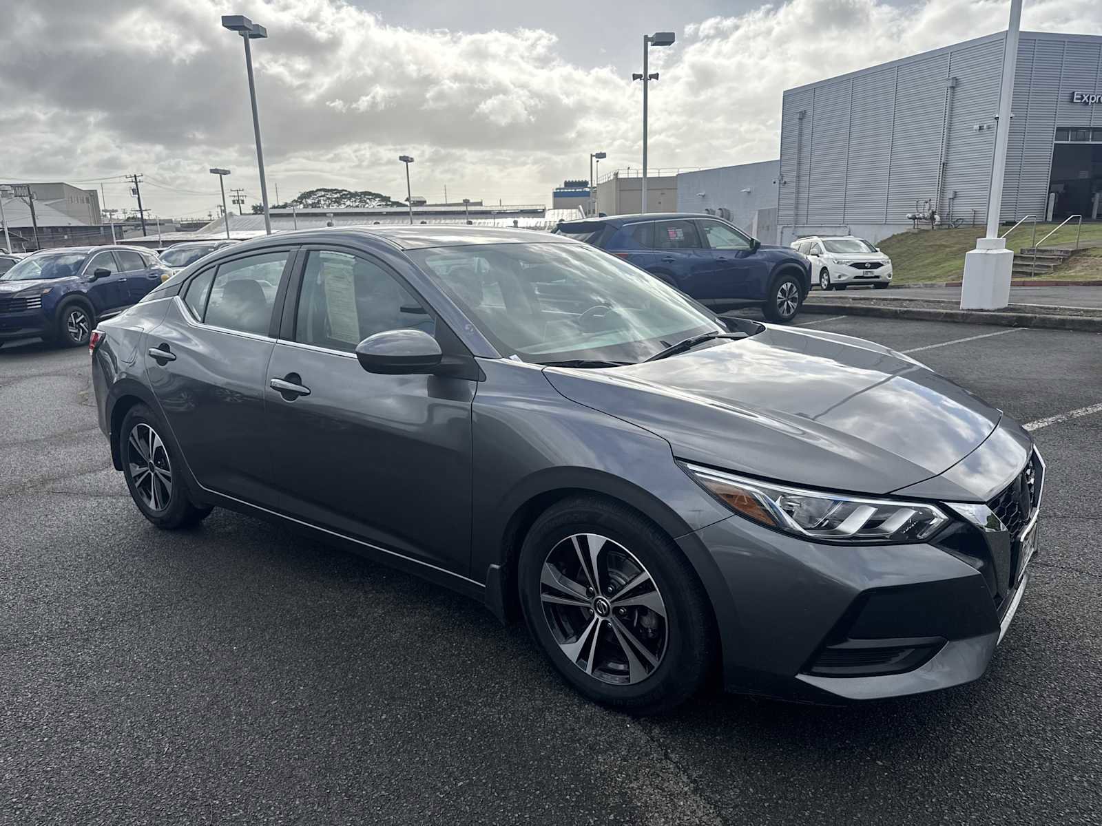 Used 2021 Nissan Sentra SV image 2