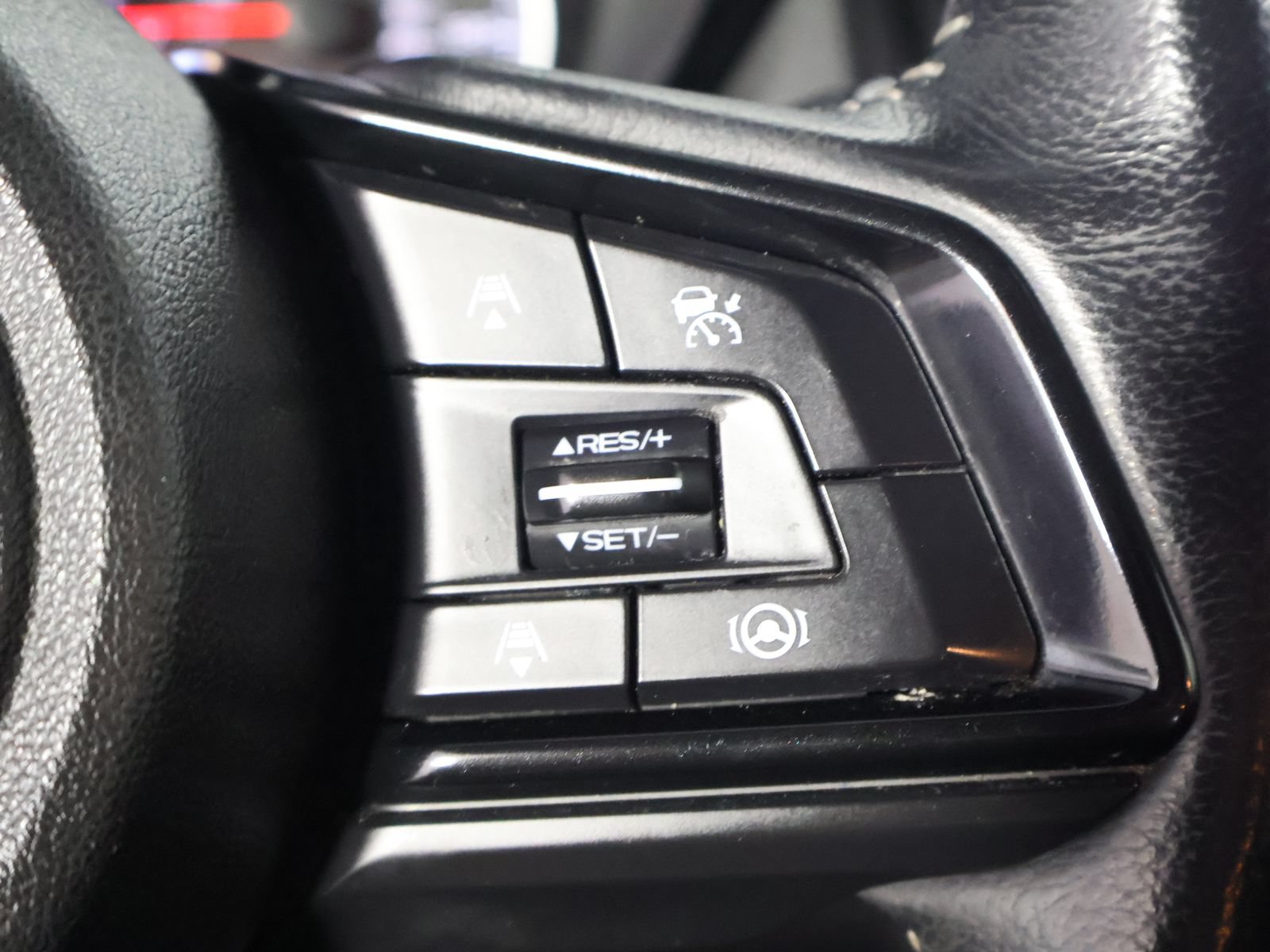 Used 2022 Subaru Ascent Onyx Edition AWD/4WD image 38
