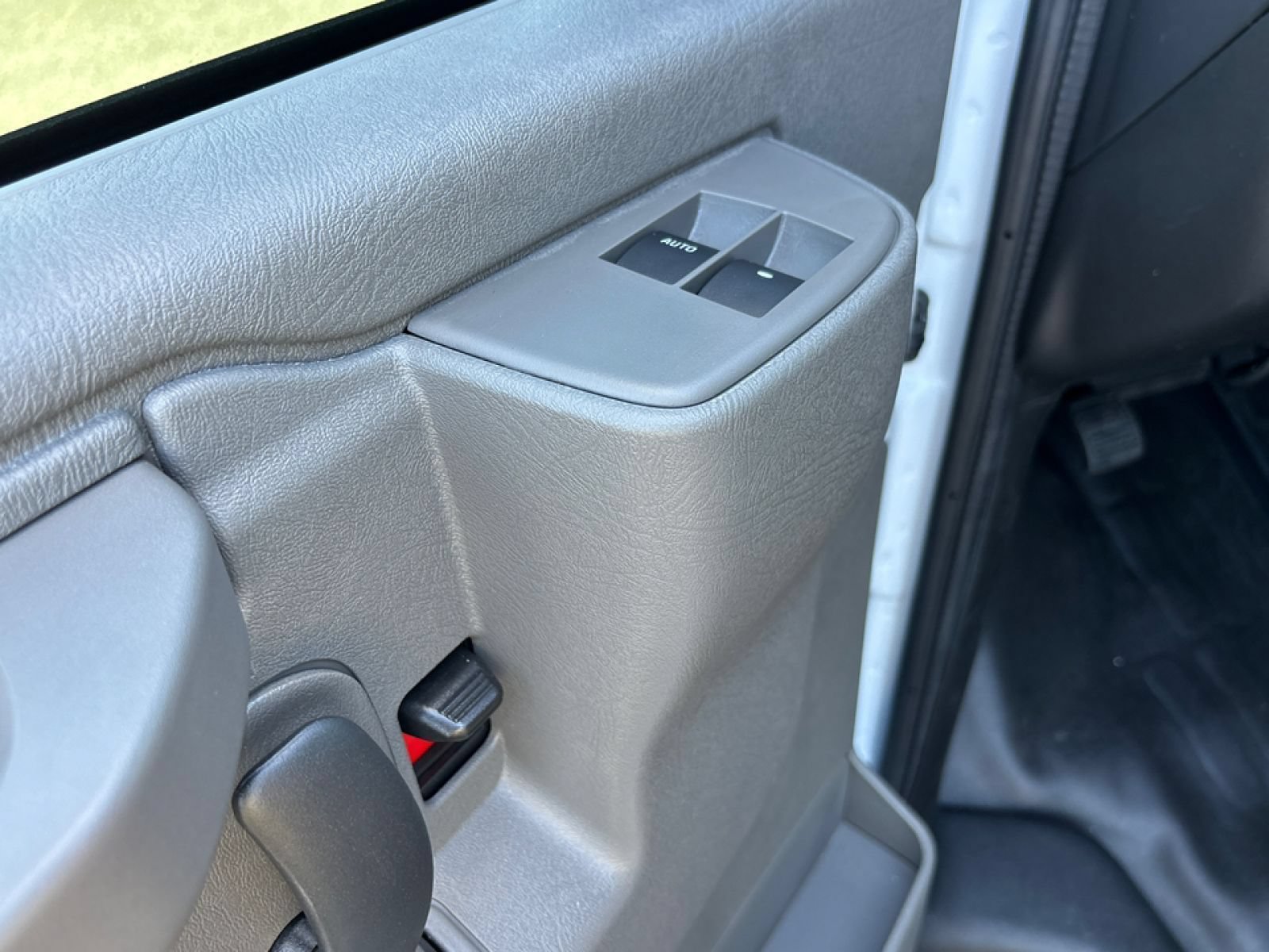 New 2025 GMC Savana 3500 w/ Power Convenience Package RWD image 20
