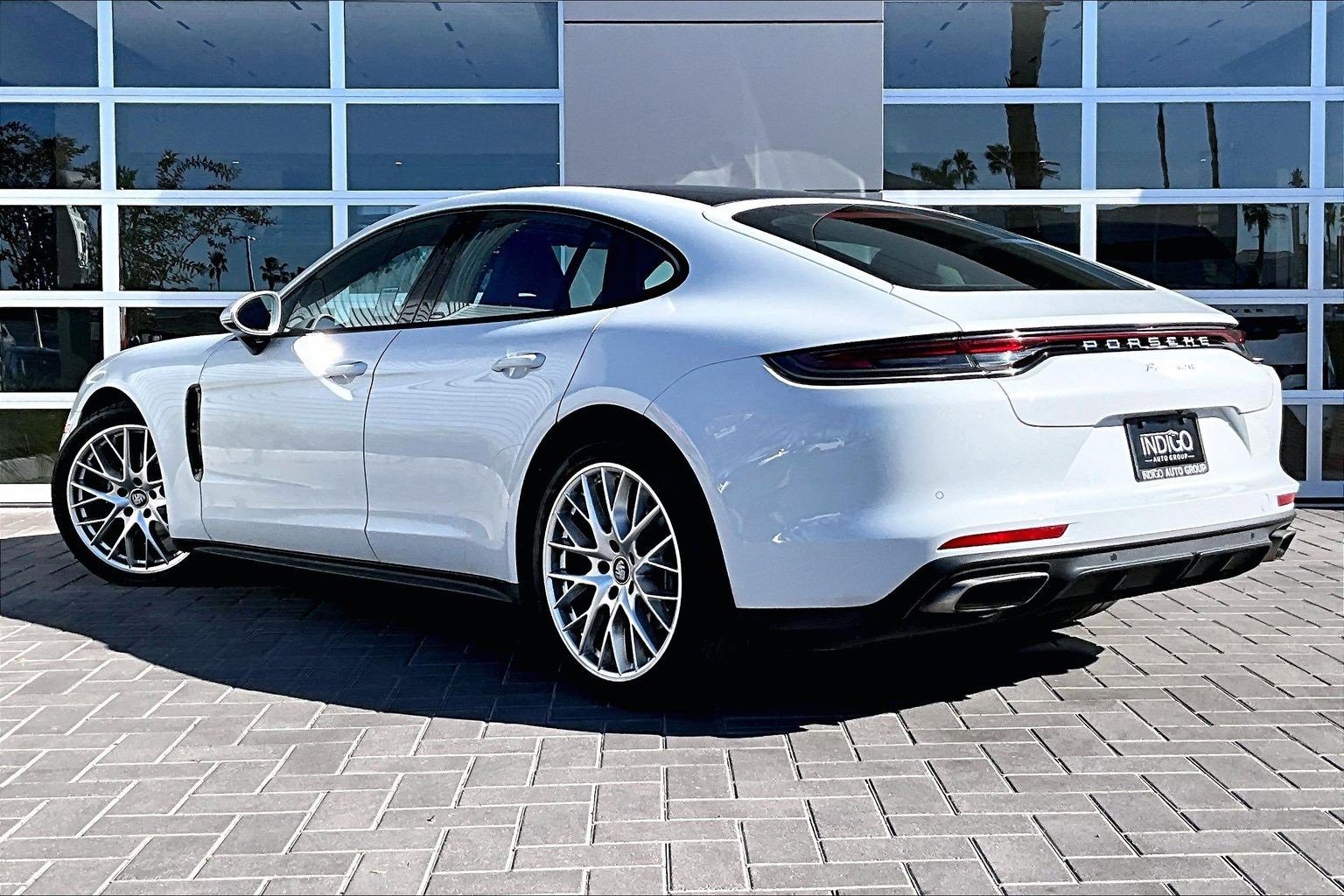 Used 2022 Porsche Panamera image 12