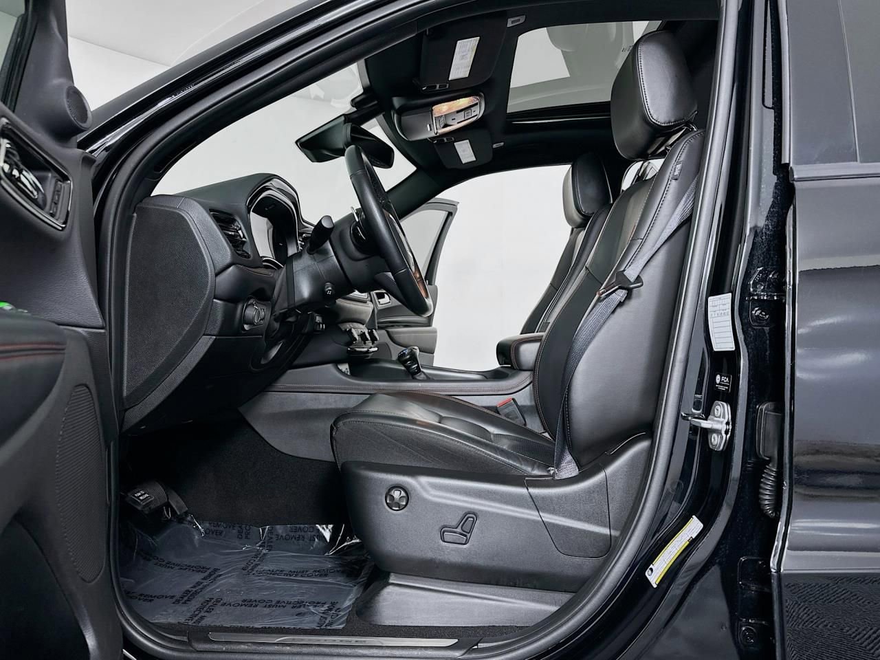 Used 2025 Dodge Durango GT image 23