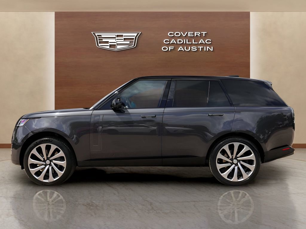 Used 2023 Land Rover Range Rover SE image 2