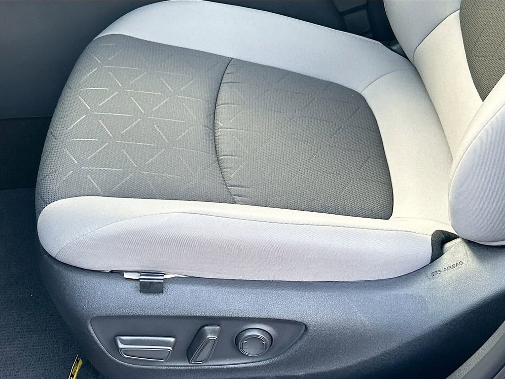 New 2025 Toyota RAV4 XLE w/ Convenience Package FWD image 18