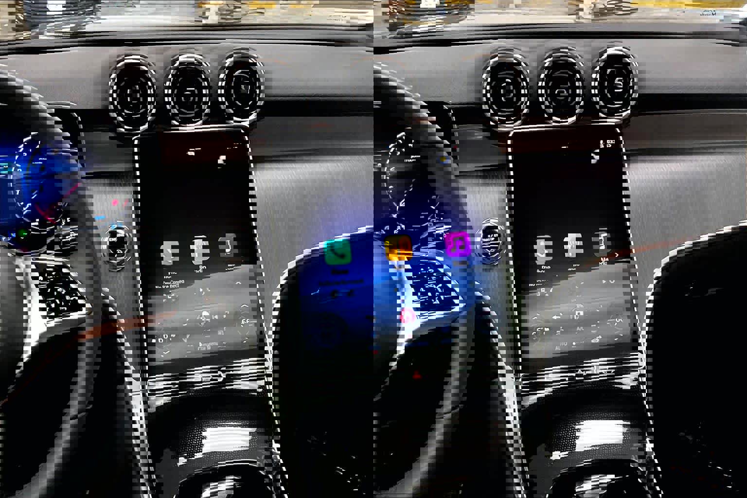 Certified 2026 Mercedes-Benz GLC 300 4MATIC image 7