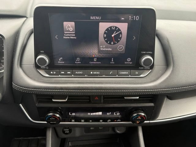 Used 2024 Nissan Rogue SV AWD/4WD image 29