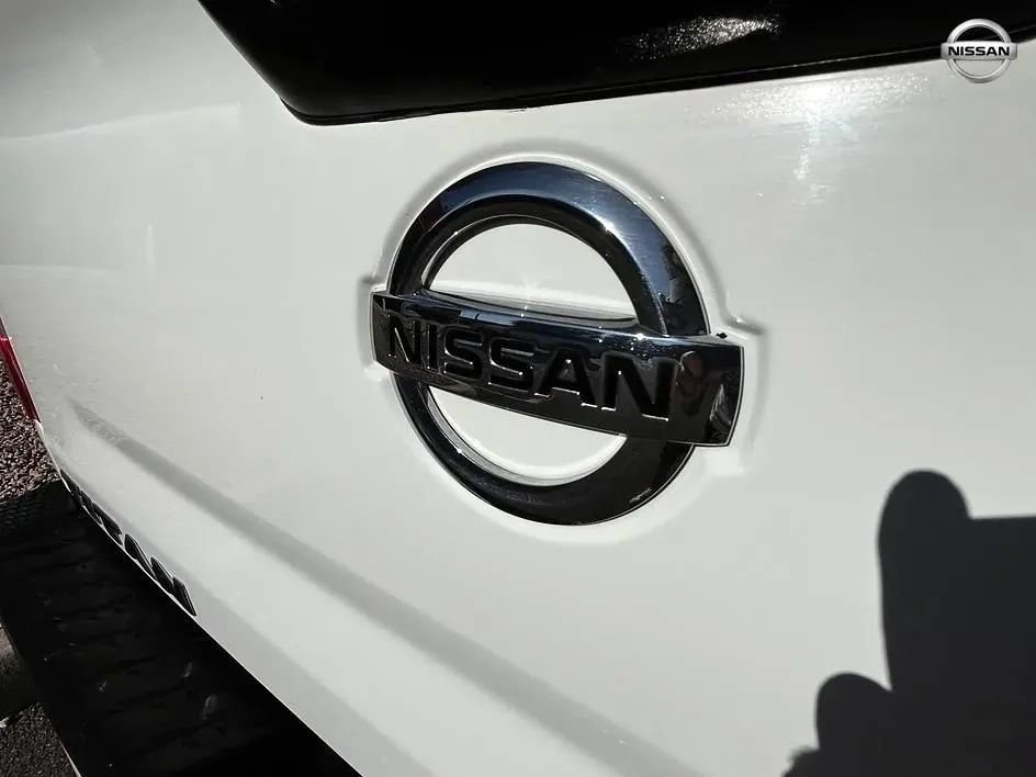Used 2017 Nissan Titan S AWD/4WD image 25
