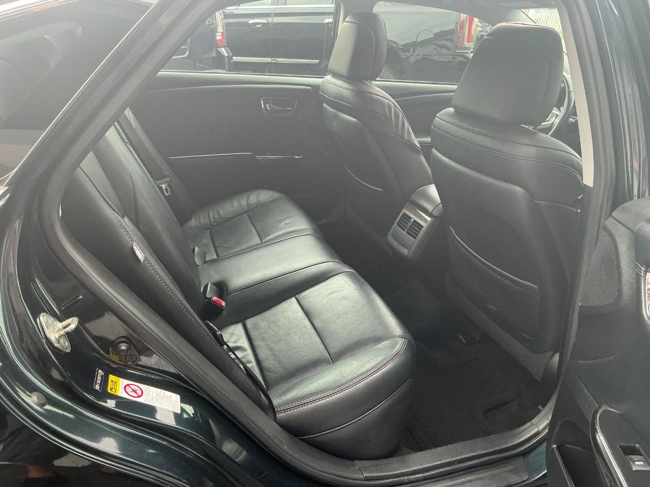 Used 2015 Toyota Avalon XLE Touring FWD image 19