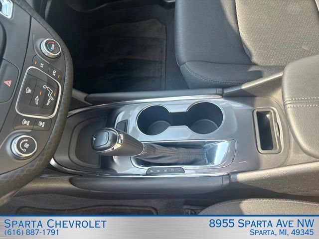 Used 2017 Chevrolet Malibu LT FWD image 20