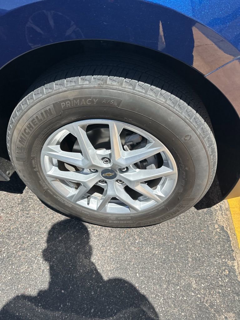 Used 2022 Chevrolet Equinox LT FWD image 4