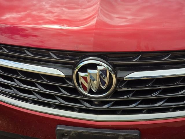 Used 2021 Buick Envision Essence w/ Technology Package I image 2