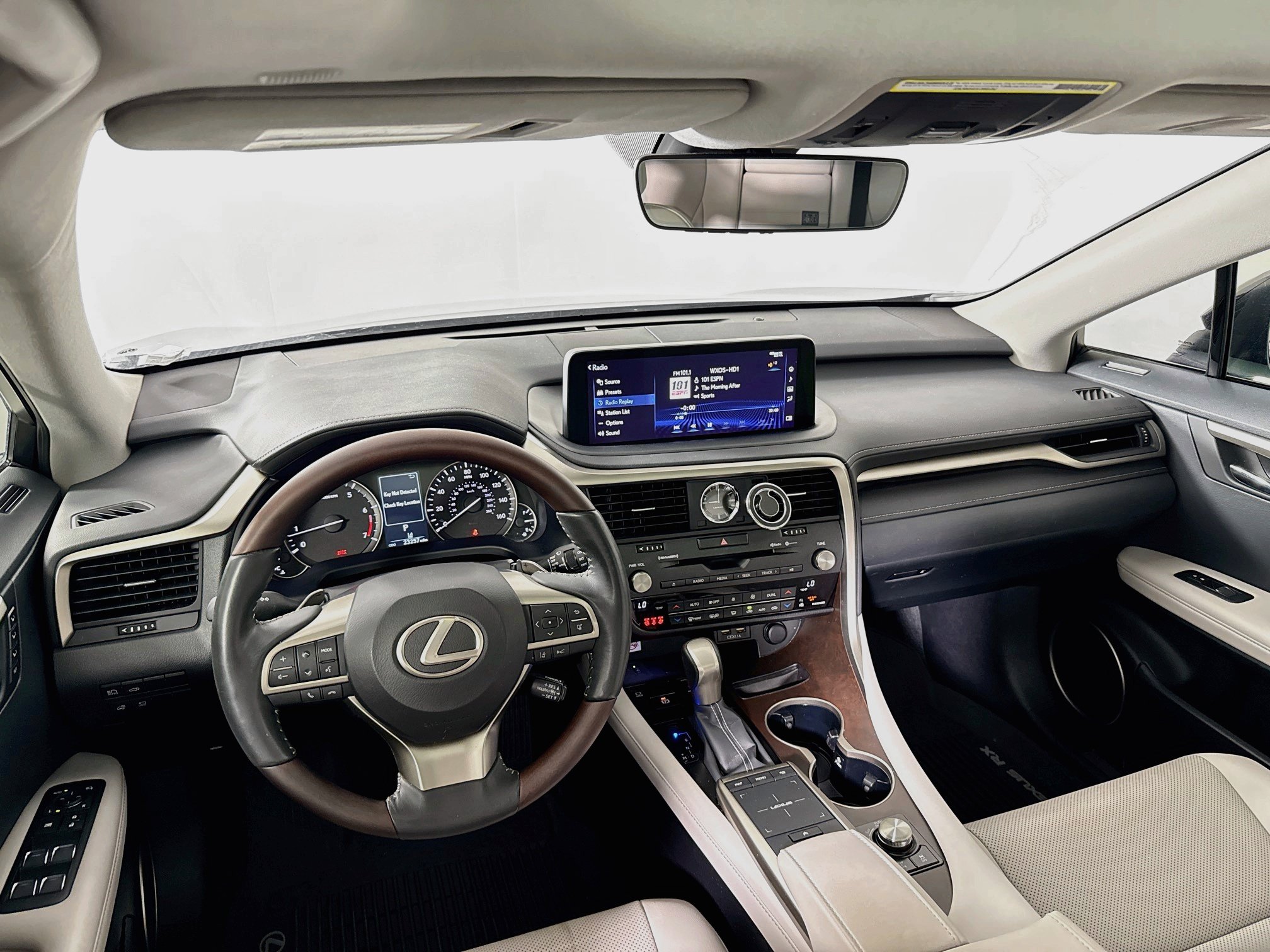 Certified 2022 Lexus RX 350 AWD w/ Accessory Package (P1) image 25