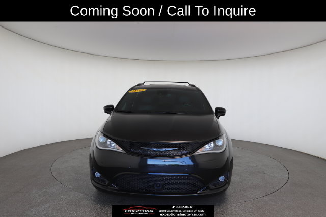 Used 2020 Chrysler Pacifica Touring-L Plus FWD image 31