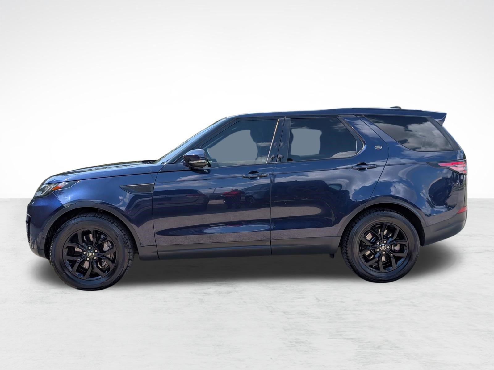 Used 2018 Land Rover Discovery SE AWD/4WD image 2