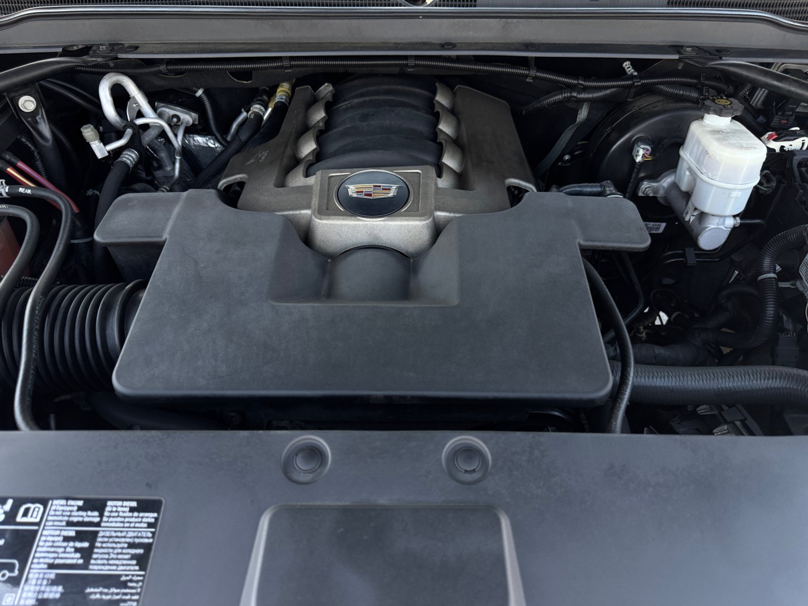 Used 2019 Cadillac Escalade Luxury AWD/4WD image 21