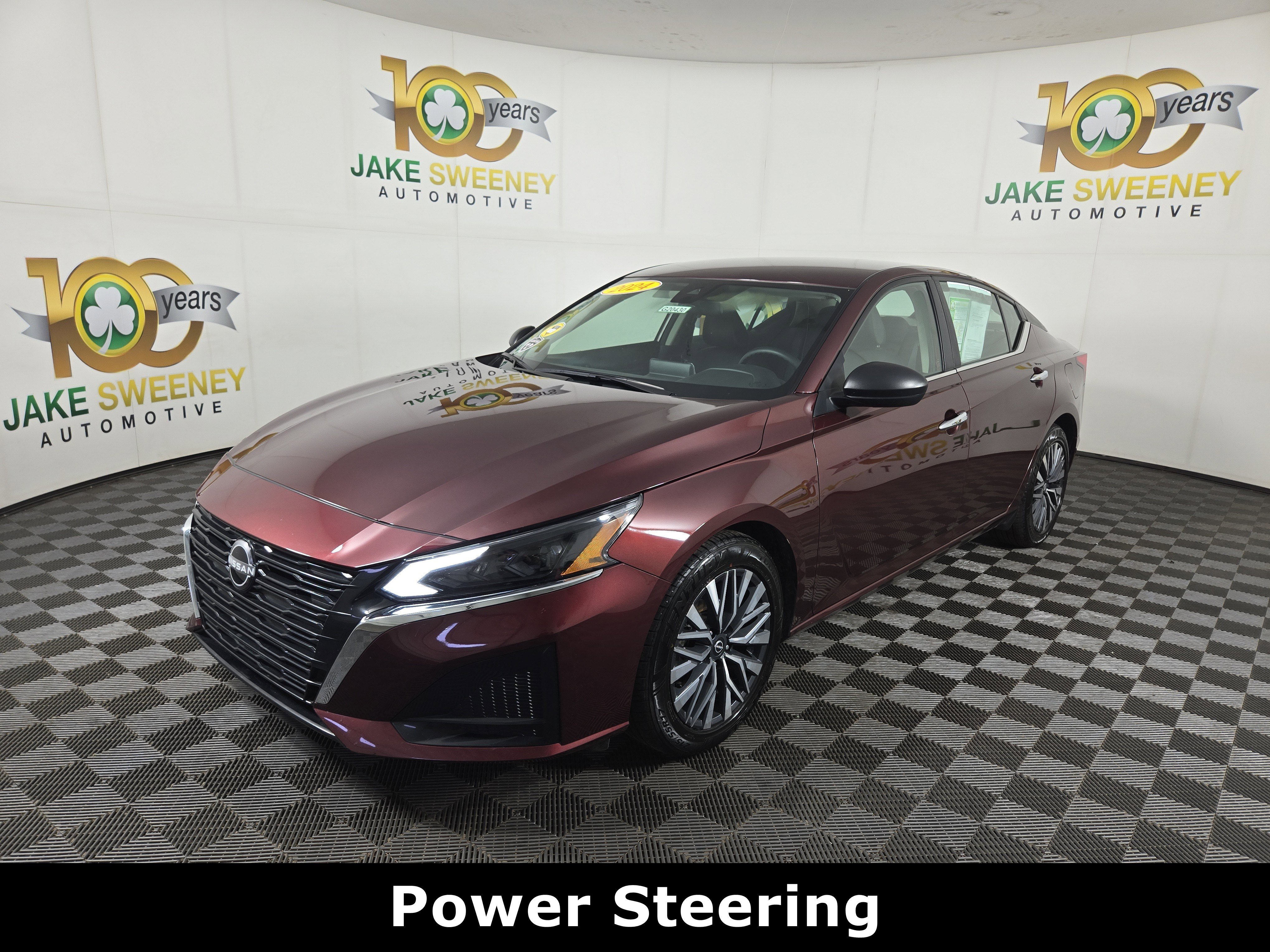 Used 2024 Nissan Altima 2.5 SV FWD image 3
