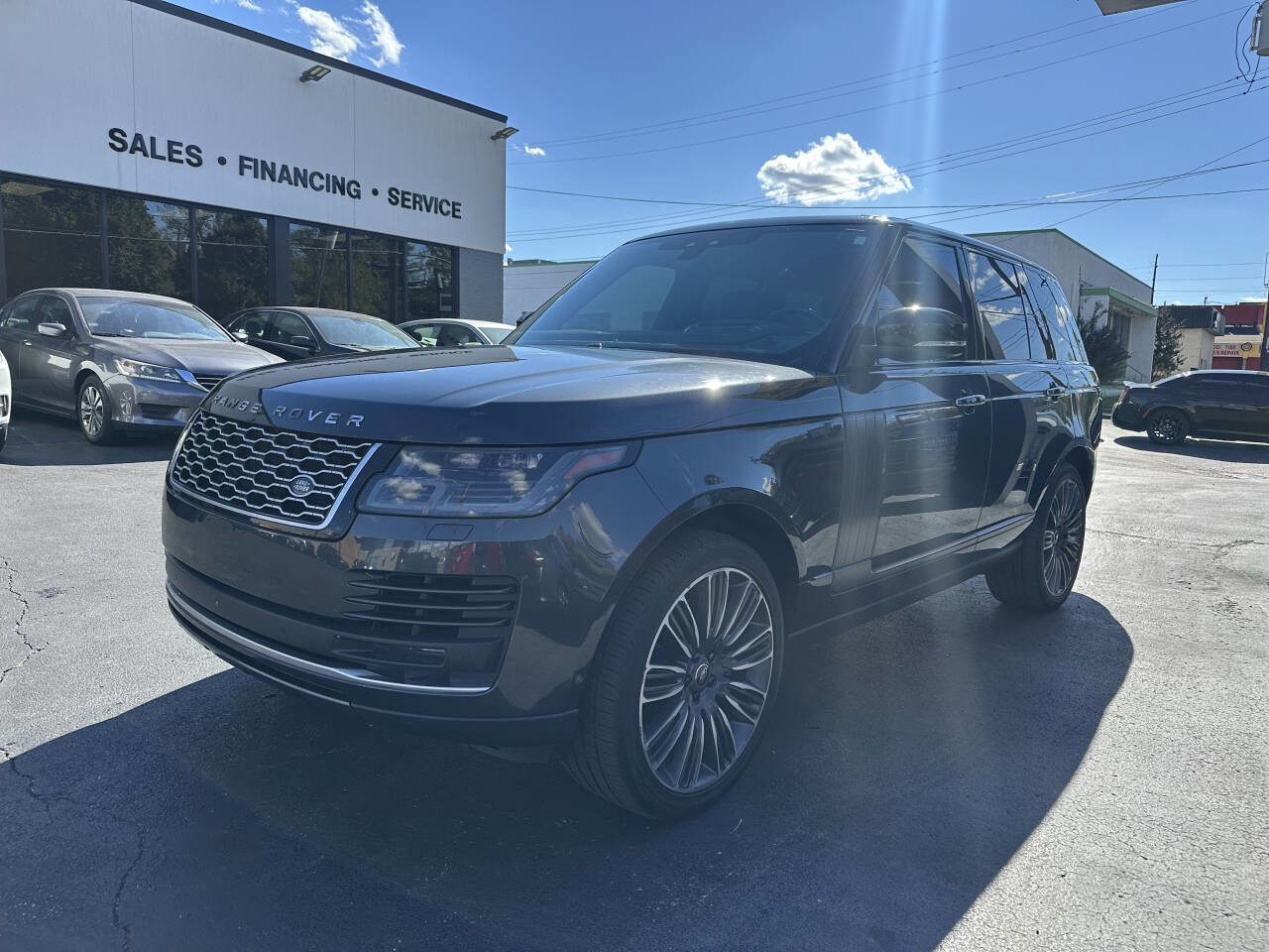 Used 2018 Land Rover Range Rover Autobiography image 1