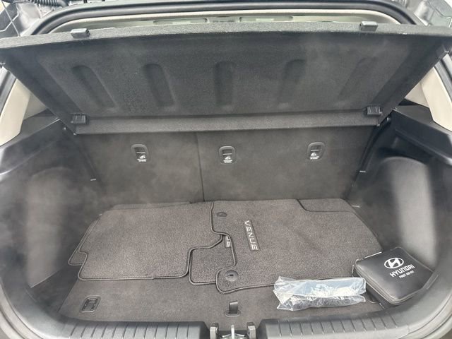 Certified 2026 Hyundai Venue SE image 47