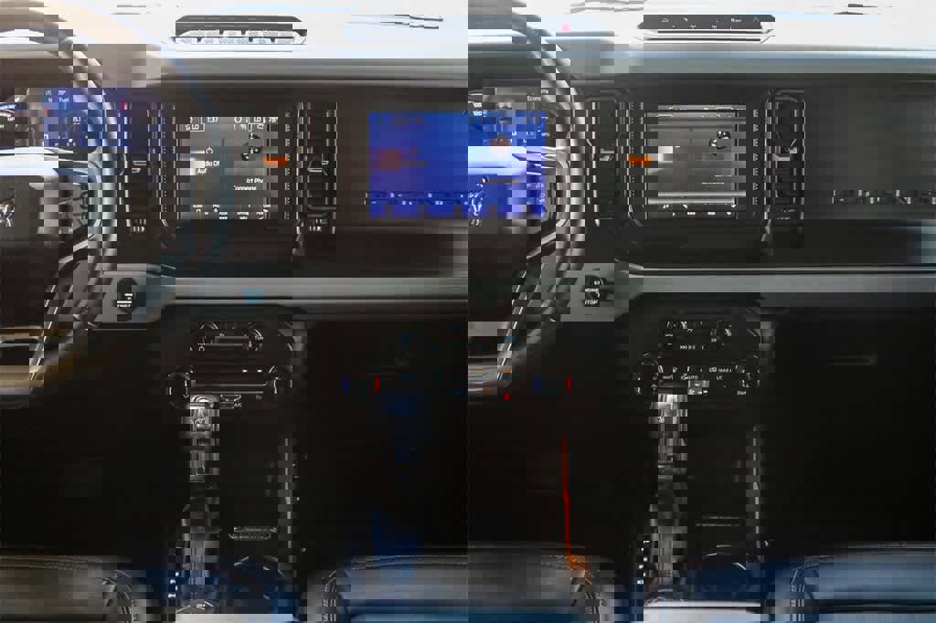 Used 2022 Ford Bronco Badlands w/ Sasquatch Package image 16