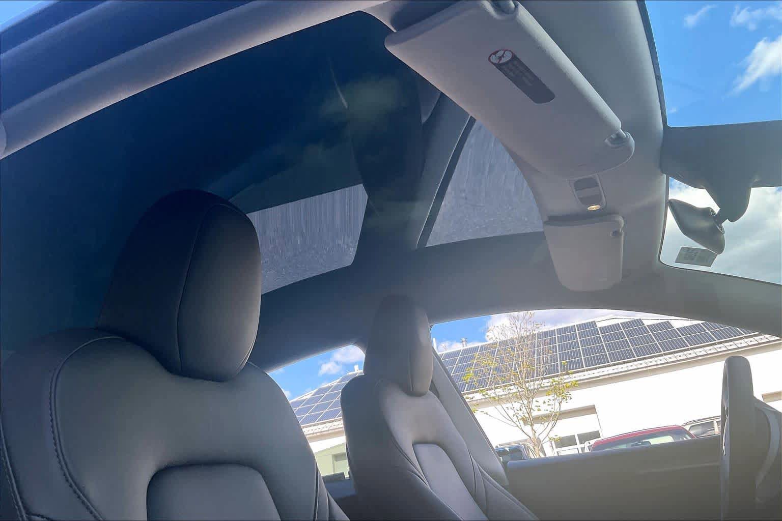 Used 2023 Tesla Model Y Long Range AWD/4WD image 13
