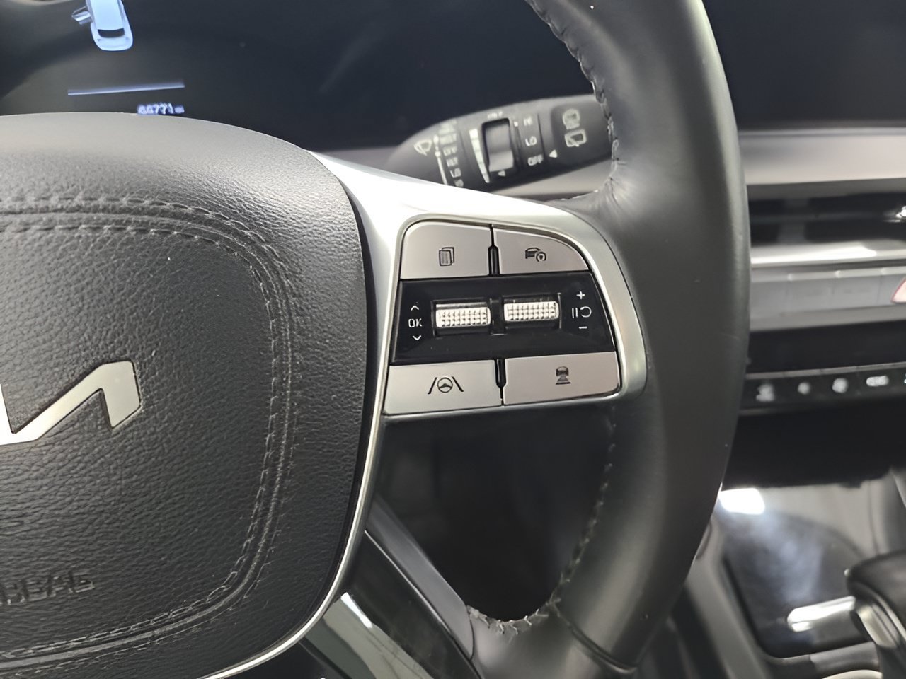 Used 2023 Kia Telluride S AWD/4WD image 26
