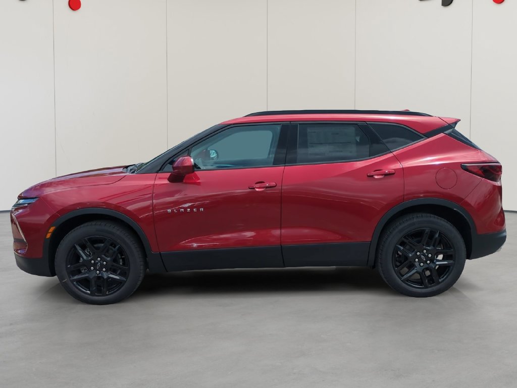 New 2026 Chevrolet Blazer LT w/ Convenience Package FWD image 7