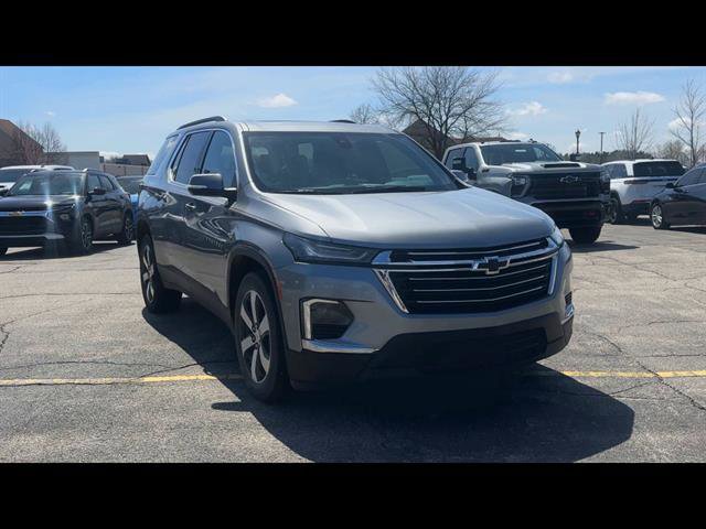 Used 2023 Chevrolet Traverse LT w/ LT Premium Package AWD/4WD image 28