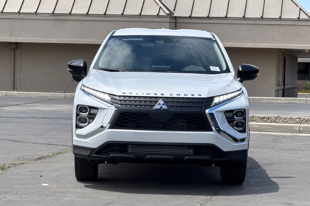 New 2026 Mitsubishi Eclipse Cross LE AWD/4WD image 12