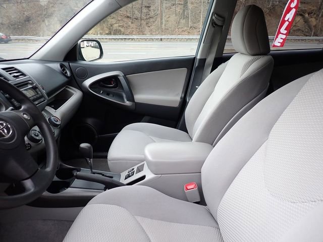 Used 2012 Toyota RAV4 4WD w/ Upgrade Value Pkg image 10