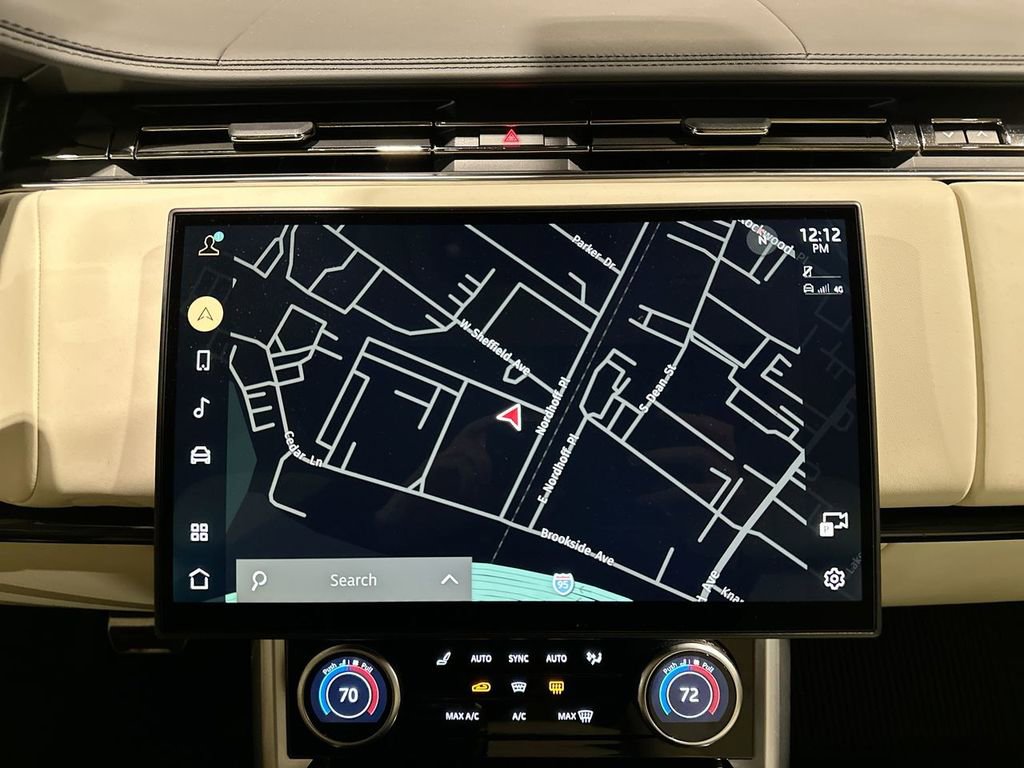 Used 2023 Land Rover Range Rover SE image 17