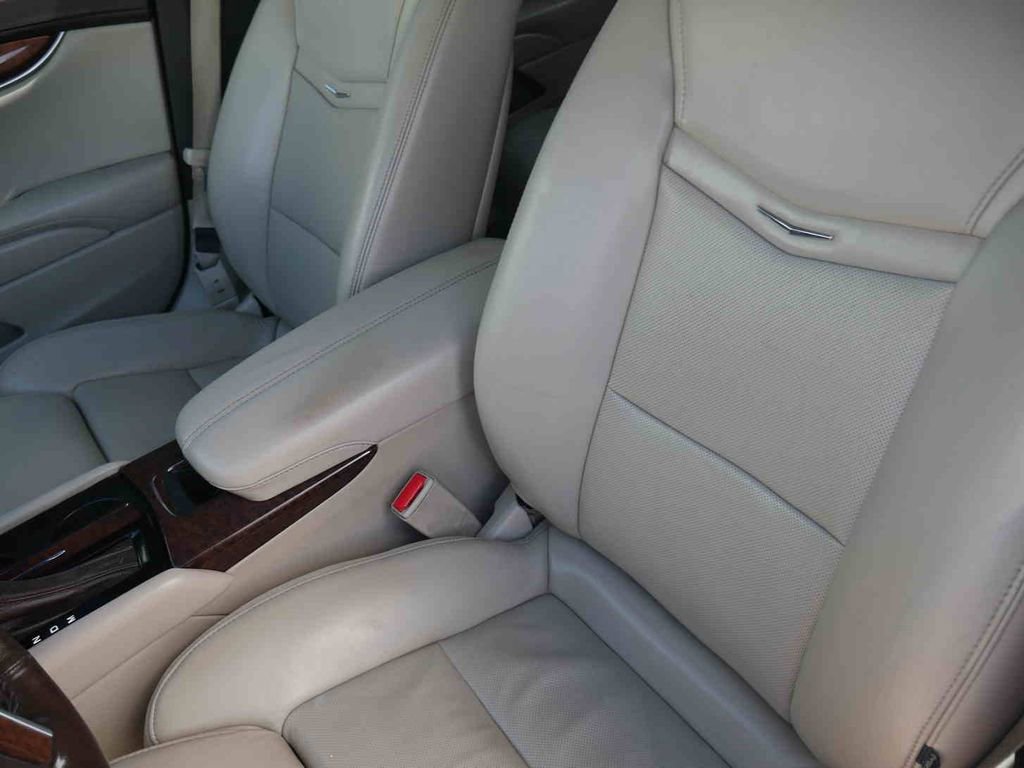 Used 2014 Cadillac XTS Premium w/ Driver Assist Package AWD/4WD image 25
